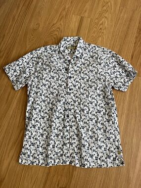 Kahala Men's Short-Sleeve Button-Down in White with Navy Print size L
